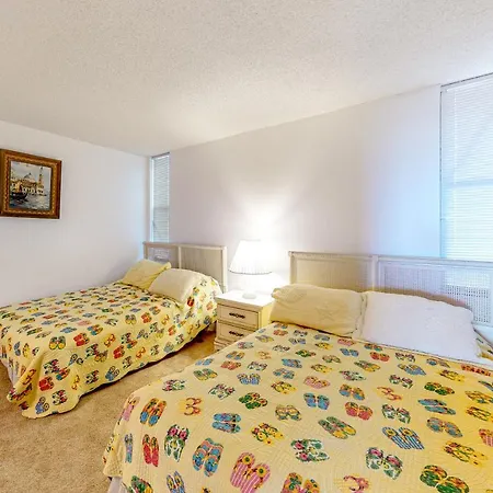 Fountainhead Towers 305 Apartment